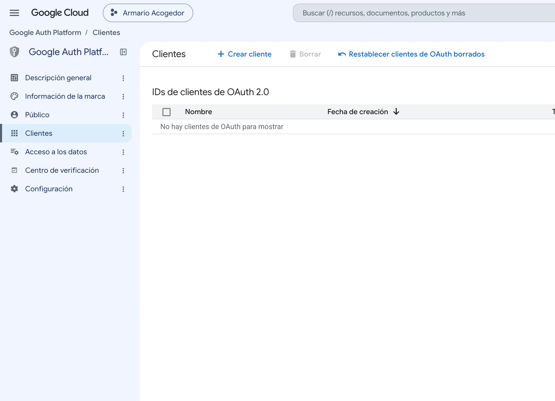 Pantalla Clientes. La lista de IDs de clientes de OAuth 2.0 está vacía y arriba se ve Crear cliente