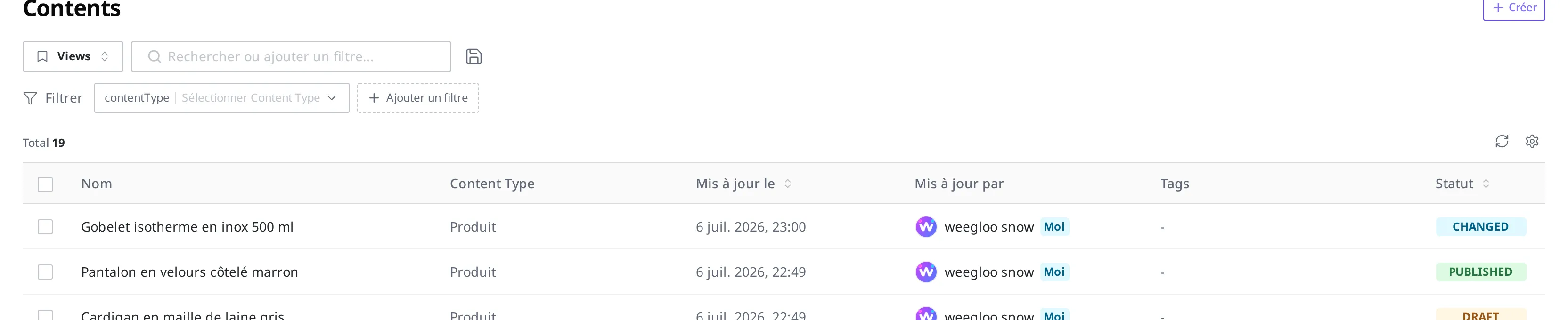 Colonnes Mis à jour par et Mis à jour le de la liste Content. Sur chaque ligne de produit apparaissent la dernière personne l'ayant modifié et l'heure