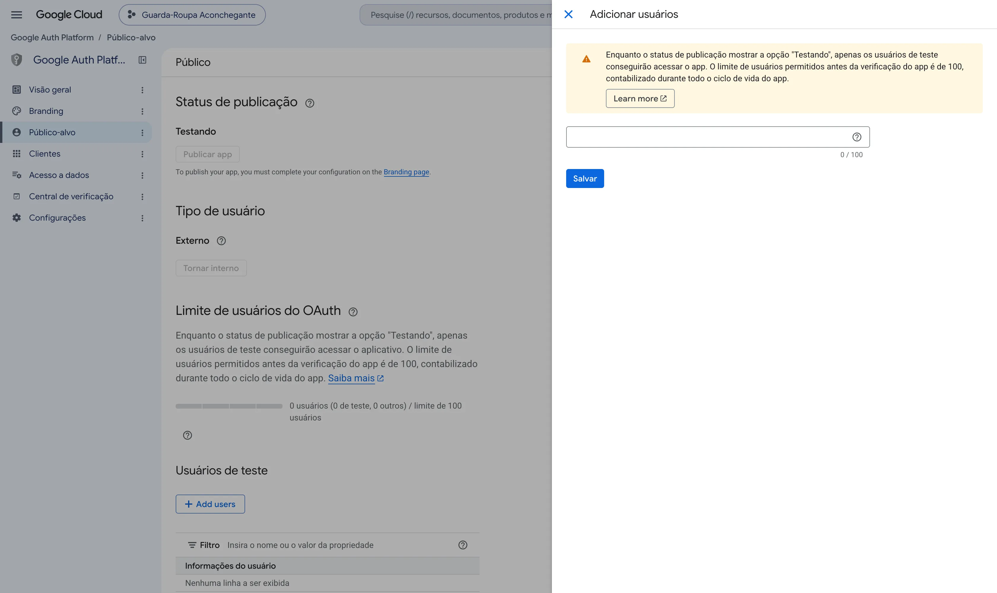 Área de usuários de teste da tela Público-alvo com o painel de adicionar usuários aberto à direita